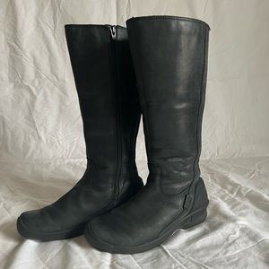 Women’s Size 6.5 Bern Baby Bern II Keen brand spring boots